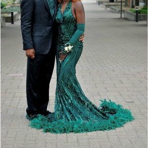 Emerald Green Alglist Size 6